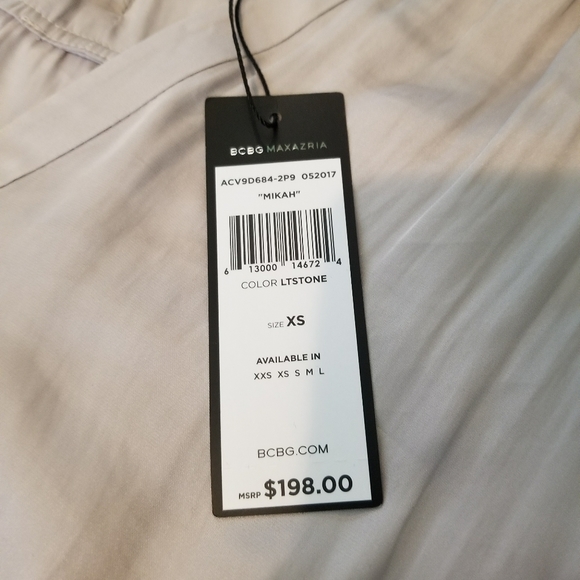 NWT Snap Button Up Romper - Picture 4 of 7